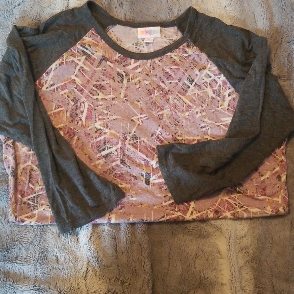Lularoe Randy Tee - Picture 4 of 4
